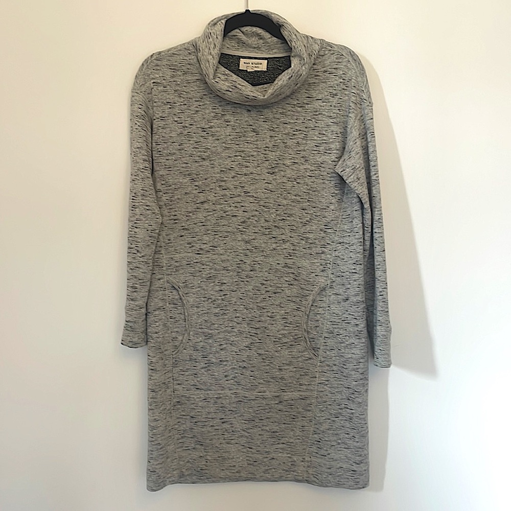 Max Studio Weekend Dress Womens S Gray Cowl Neck Lightweight Sweater Pockets EUC